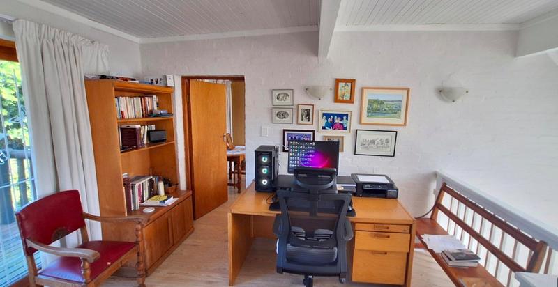 2 Bedroom Property for Sale in Fraaiuitsig Western Cape